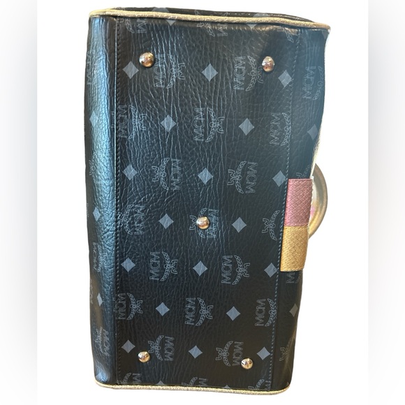 MCM VISETTOS LION PRINCESS BOSTON BAG GUC - Picture 7 of 13